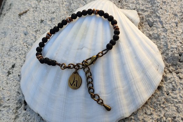 Pulsera de piedra Lilith-S. Negra, Dorada.
