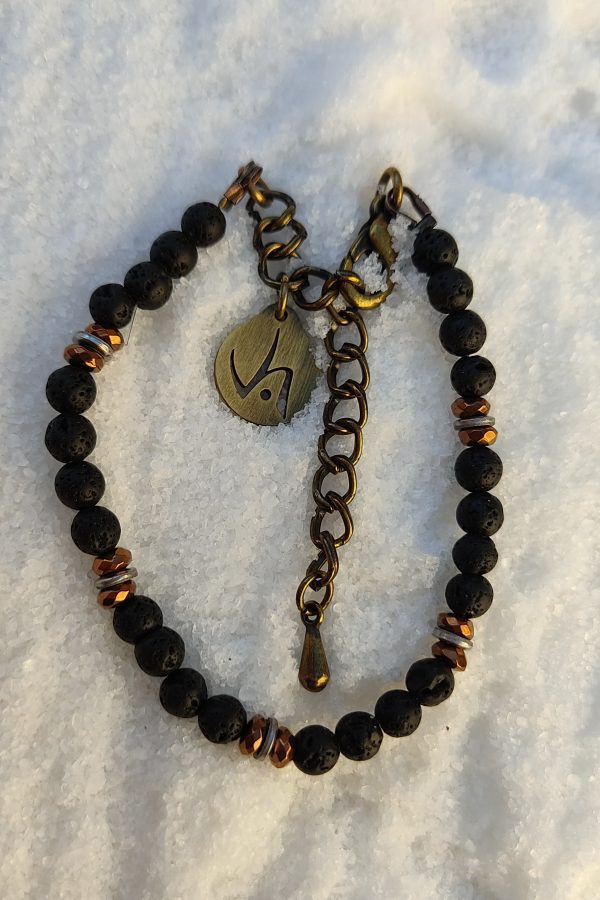 Pulsera de piedra Lilith-S. Negra, Dorada.