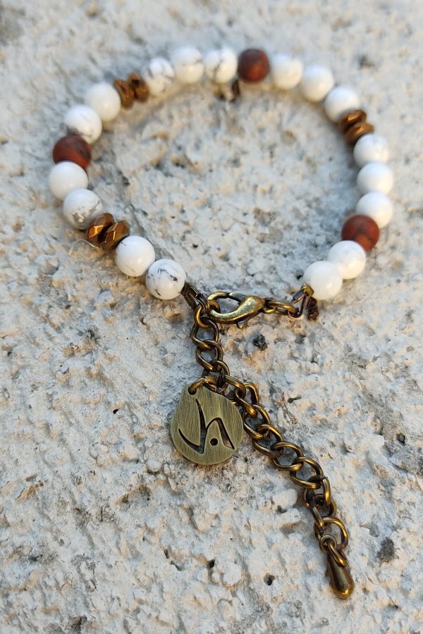 Pulsera de piedra Lilith-S. Blanca y rojo.
