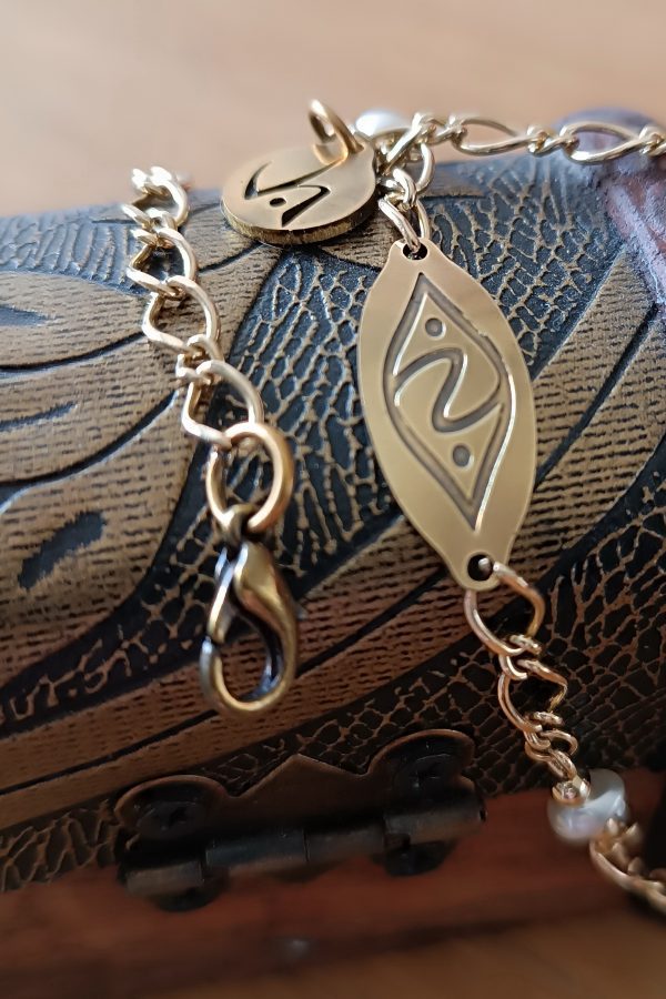 Pulsera con amuleto Didni y elemento Amor