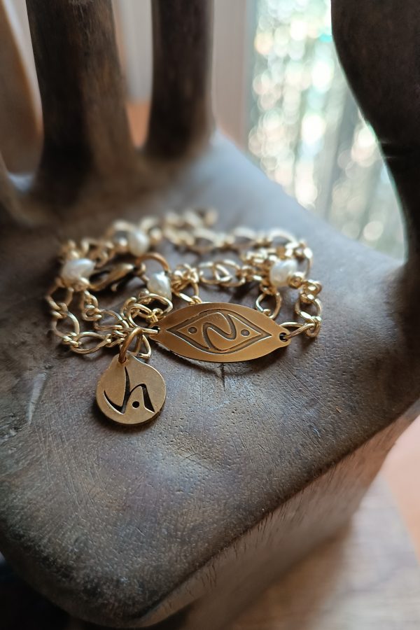 Pulsera con amuleto Didni y elemento Amor
