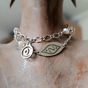 Pulsera con amuleto Didni y elemento Amor