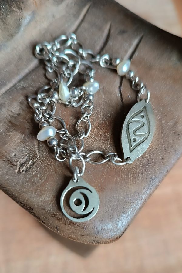 Pulsera con amuleto Didni y elemento Amor
