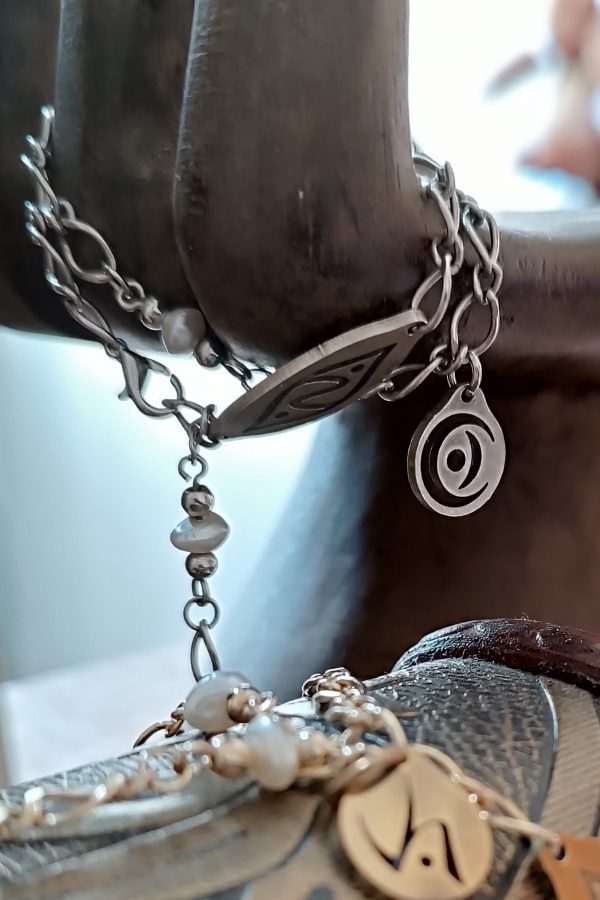 Pulsera con amuleto Didni y elemento Amor