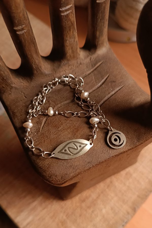 Pulsera con amuleto Didni y elemento Amor