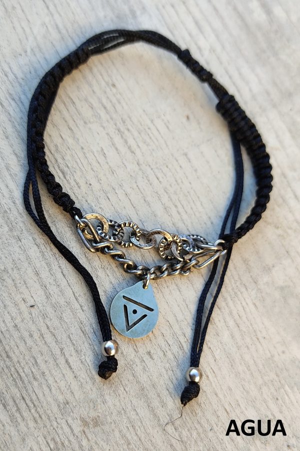 Pulsera elementos naturales.