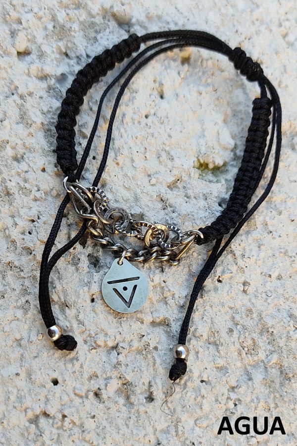 Pulsera elementos naturales.