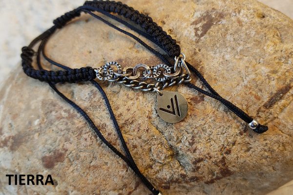 Pulsera elementos naturales.