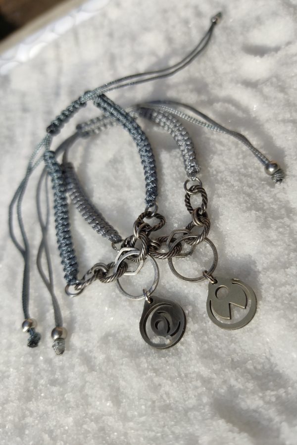 Pulsera macramé Sol y Luna.