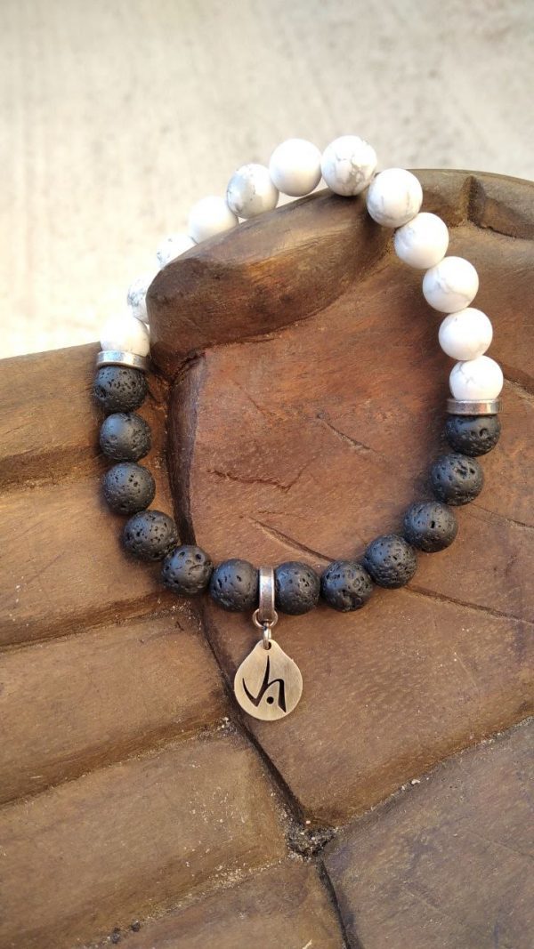 Pulsera Yinyang. Lava canaria negra.
