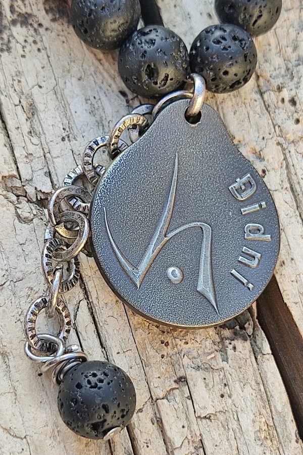 Collar pirata con Amuleto Didni.