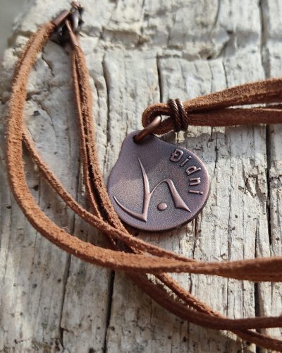 Amuleto Didni. Big-D. Cobre Antiguo.