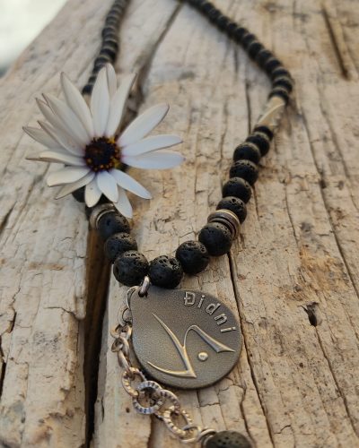 Collar pirata con Amuleto Didni.