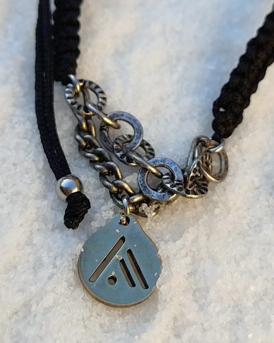 Pulsera elementos naturales.